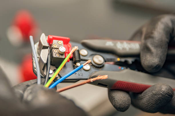 Electrical Outlet Repair in Dixon, MO