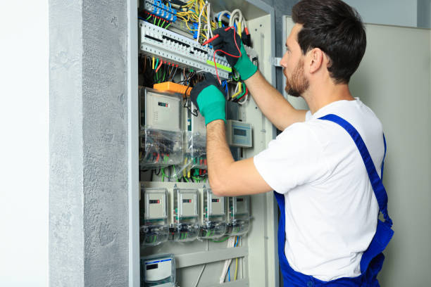 Best Circuit Breaker Repair  in Dixon, MO